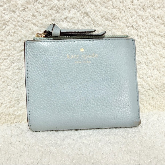 Stack - 2 Kate Spade wallets - Picture 2 of 14